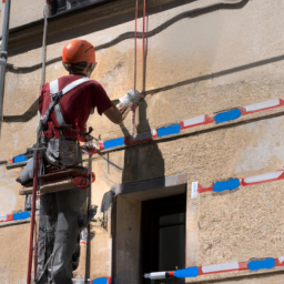 Peinture façade : changez l'apparence de votre maison avec une nouvelle couleur éclatante Ollioules